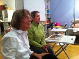 Ela Eckert in ihrem 0-3 Kurs im montessori labor berlin