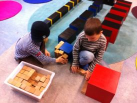 Montessori-Kinder