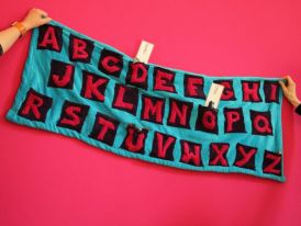 Idee und Umsetzung: Inge Cairns, Tascheninhalte: Jojo Ringl